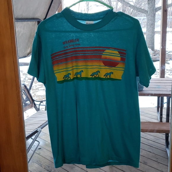 Wrangler Tops - VINTAGE SINGLE STITCH WRANGLER T SHIRT